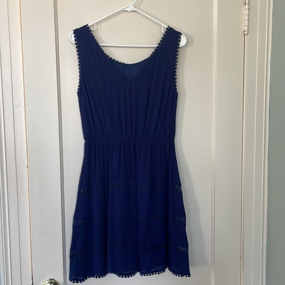 Crescent Navy Dress for Summer, Great Details - Picture 3 of 4